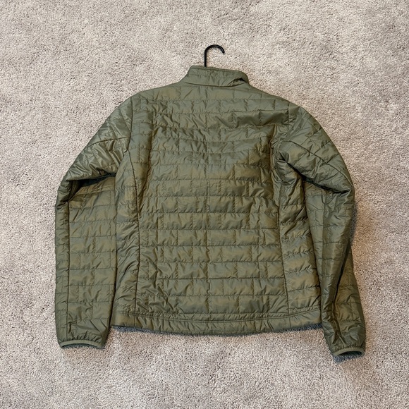 Patagonia Men's Green Nano Puff Jacket - Picture 2 of 3